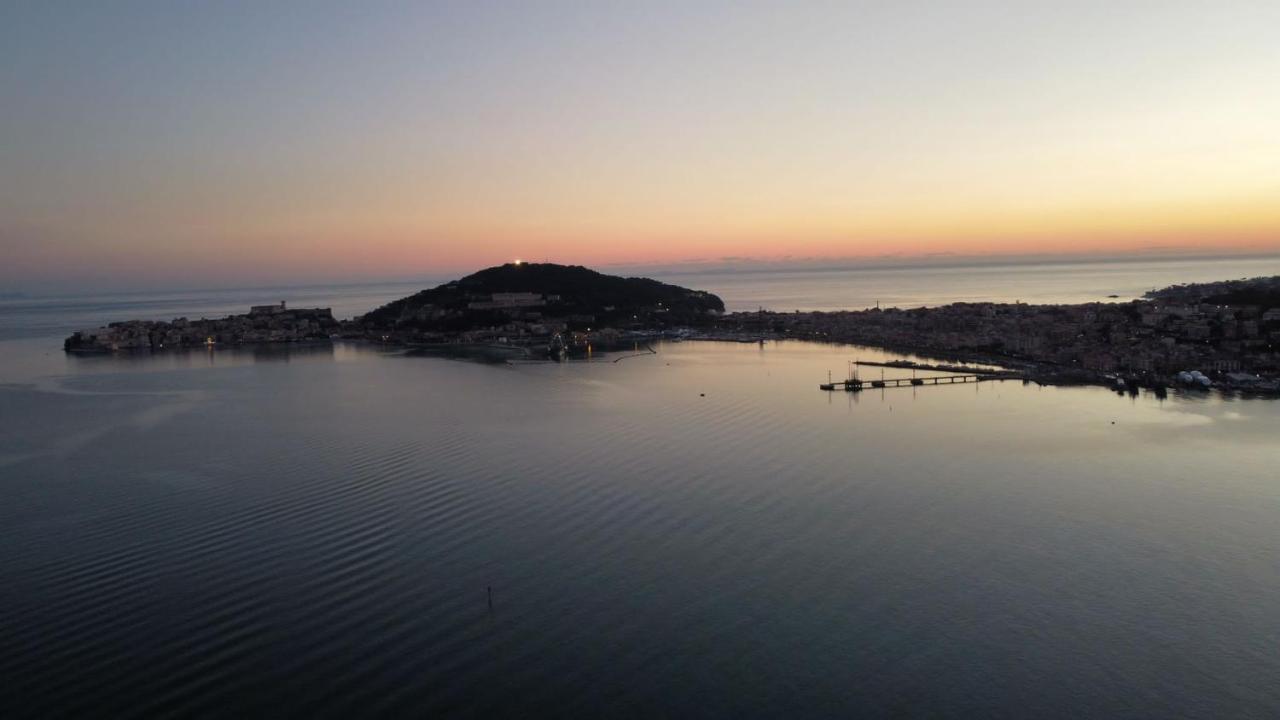 Brezza Di Mare Gaeta B&B Exteriör bild